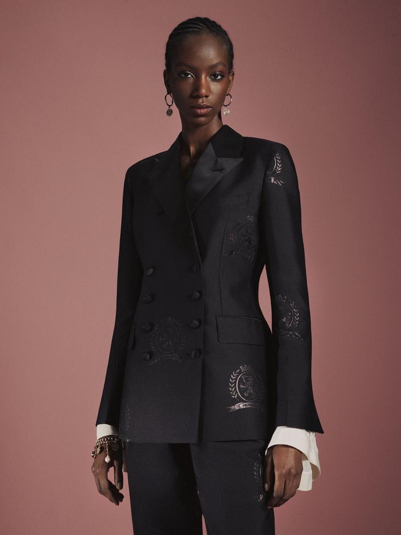 Black Women\'s Tommy Hilfiger Crest Tuxedo Blazers | AU_W21001