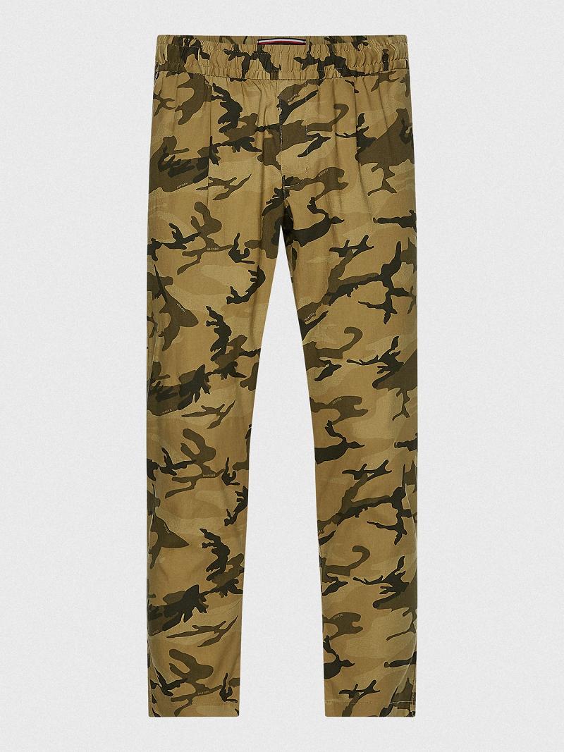 Green Men's Tommy Hilfiger Tapered fit camo Pants | AU_M31342